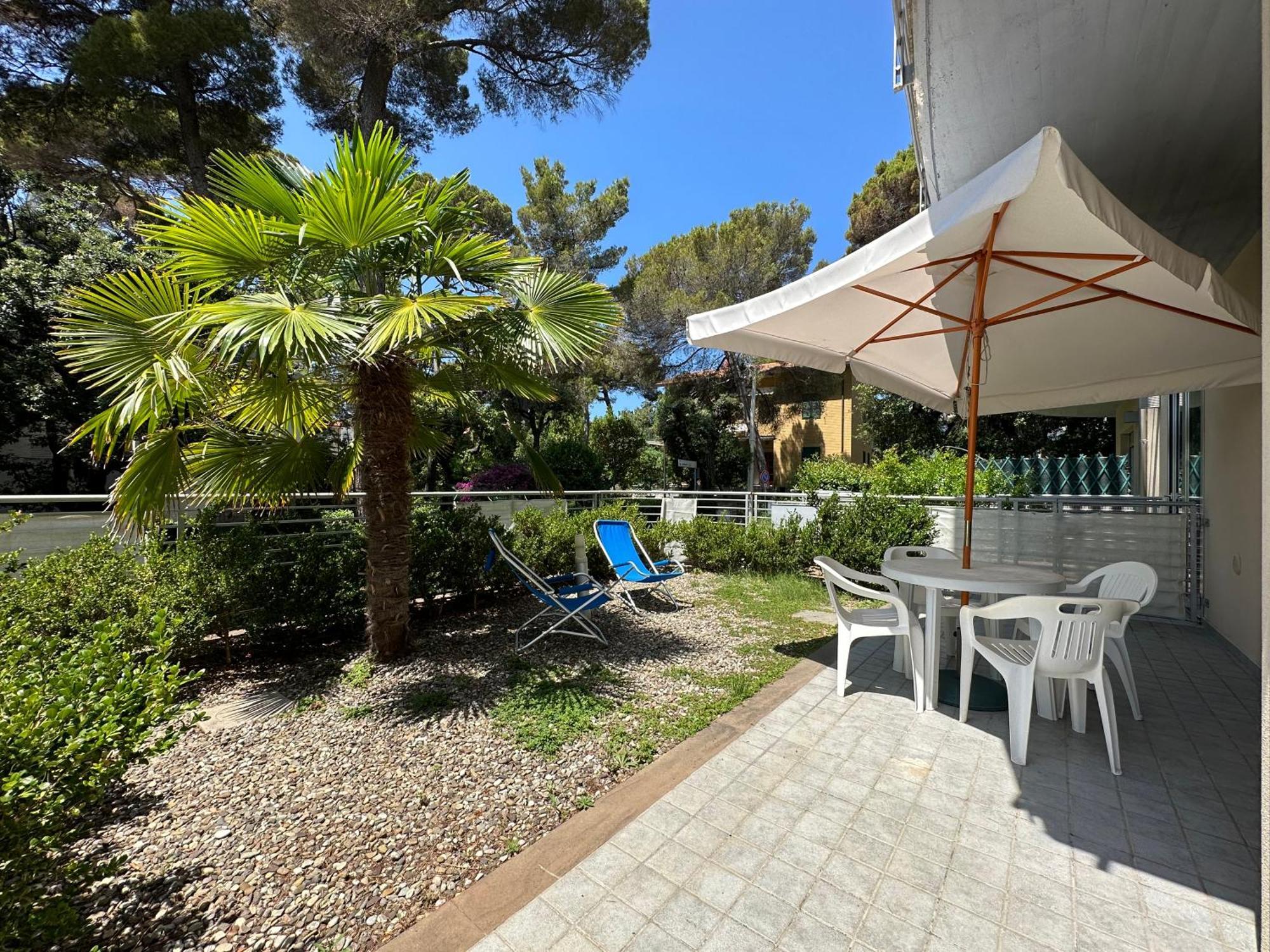 Ferienwohnung Residenza Venus Castiglioncello Exterior foto