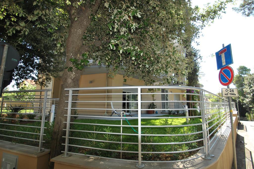 Ferienwohnung Residenza Venus Castiglioncello Exterior foto