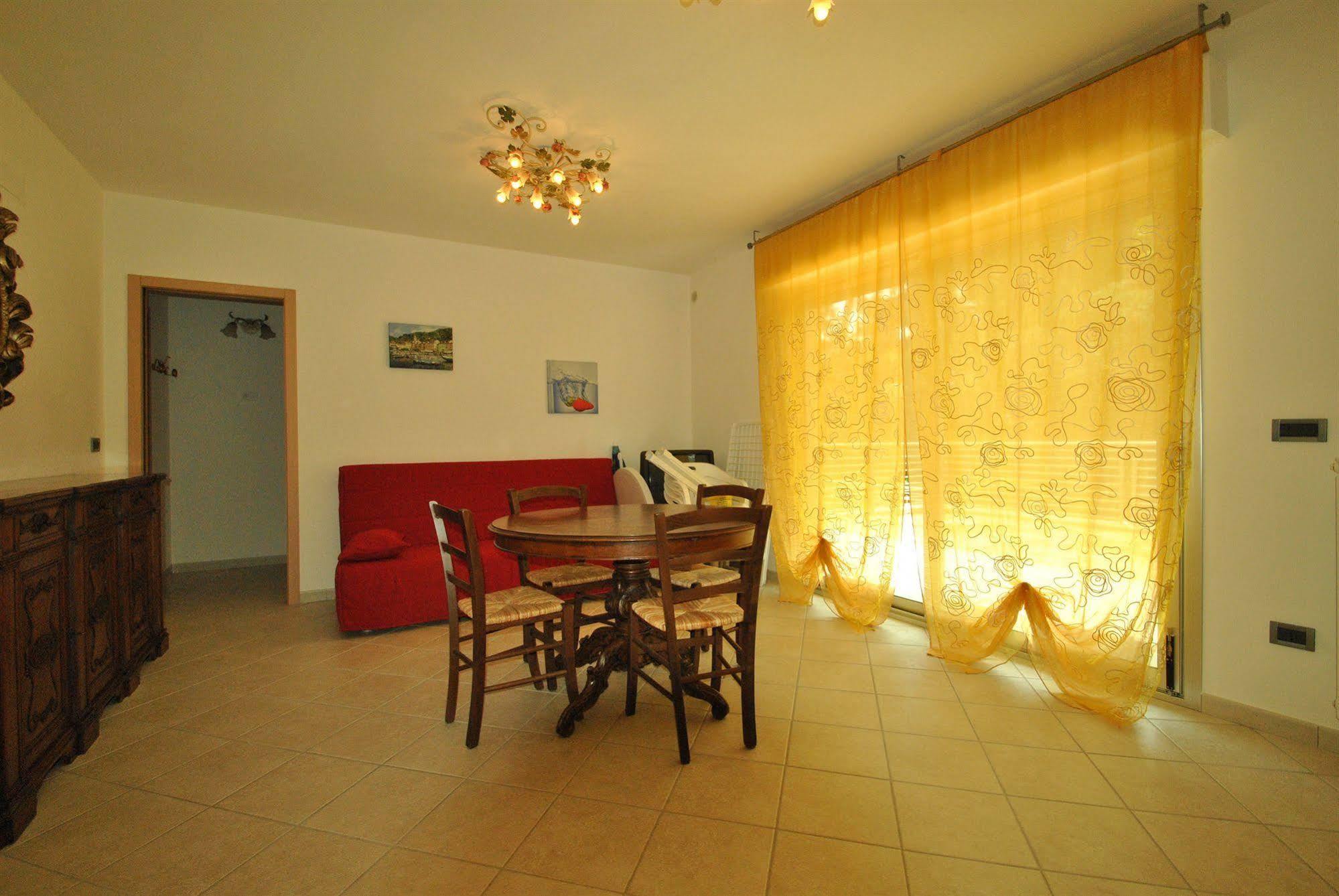 Ferienwohnung Residenza Venus Castiglioncello Exterior foto