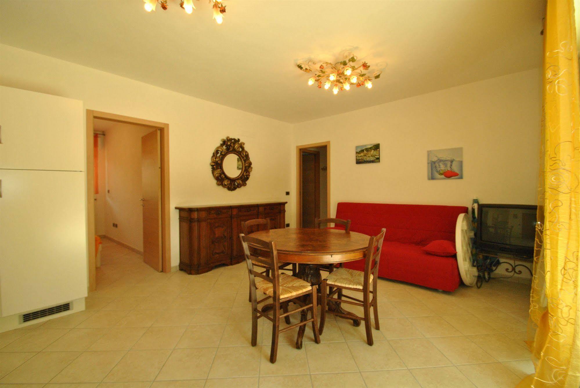 Ferienwohnung Residenza Venus Castiglioncello Exterior foto